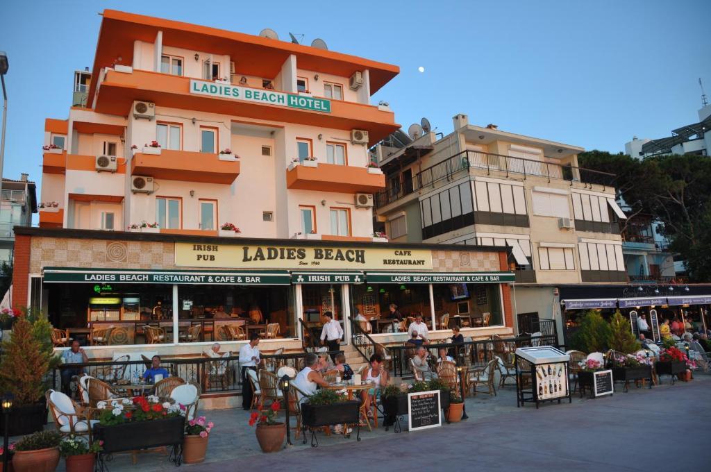 Ladies Beach Hotel Kusadası Exterior foto